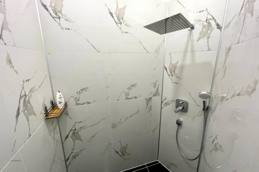 Villa Einhorn: Altstadt Loft Mit Privater Terrasse جوسلار المظهر الخارجي الصورة